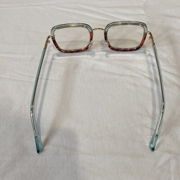 Trendy clear glasses - Picture 3 of 4